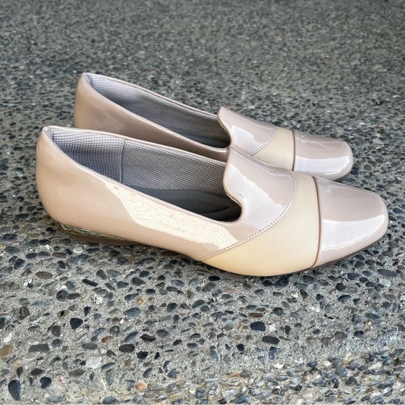 Ortho Rest Comfort Relief Ali On Flats Loafers 2 Tone Beige Patent Leather WM 9 - Picture 1 of 7